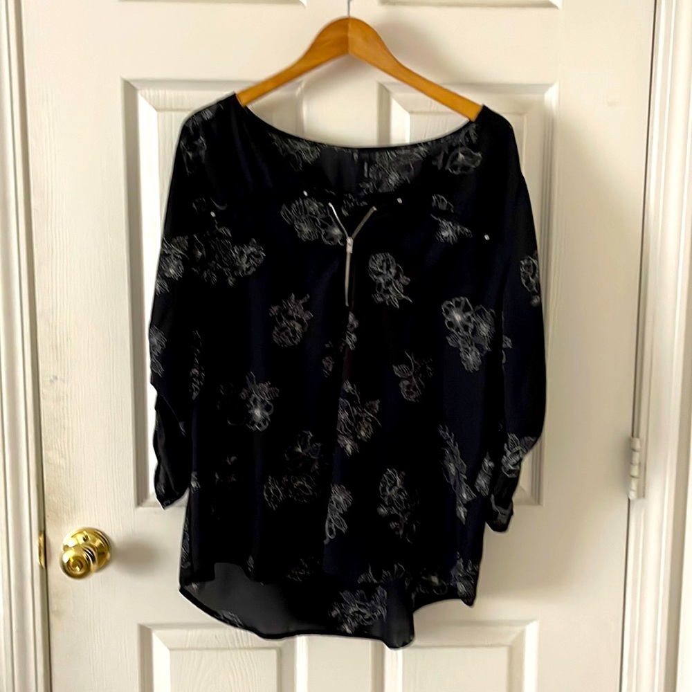 Zip front top. Non stretchy